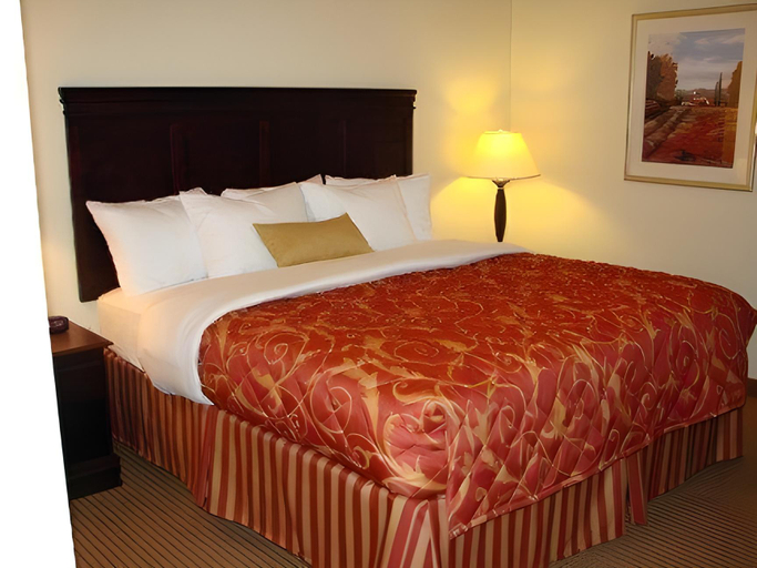Bedroom 2, InTown Suites Anderson, Anderson