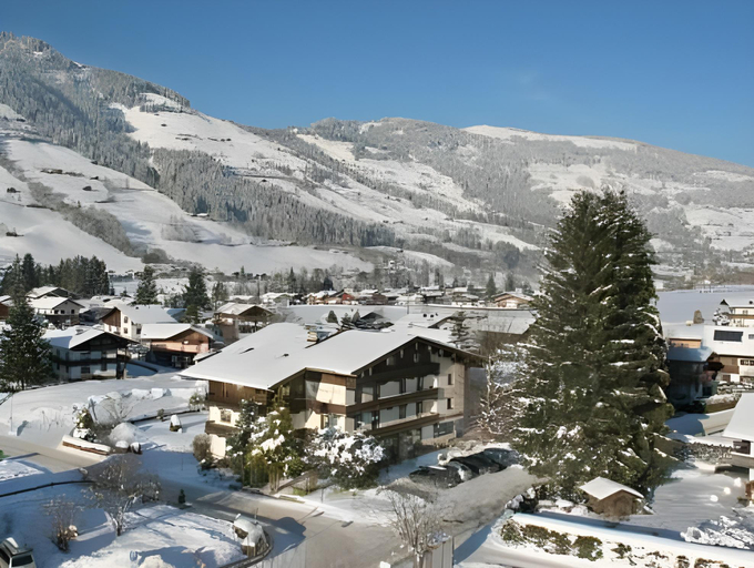 Others 3, Bichlingerhof, Kitzbühel