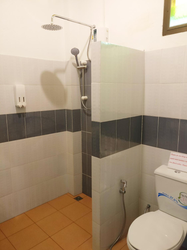 Bathroom 4, Cha-Cha Hotel , Ko Lanta