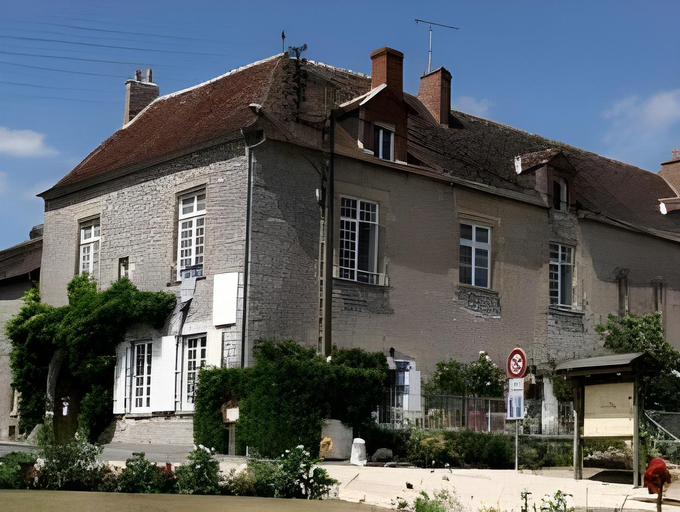 Others 3, Hotel Le Relais Louis XI, Loiret