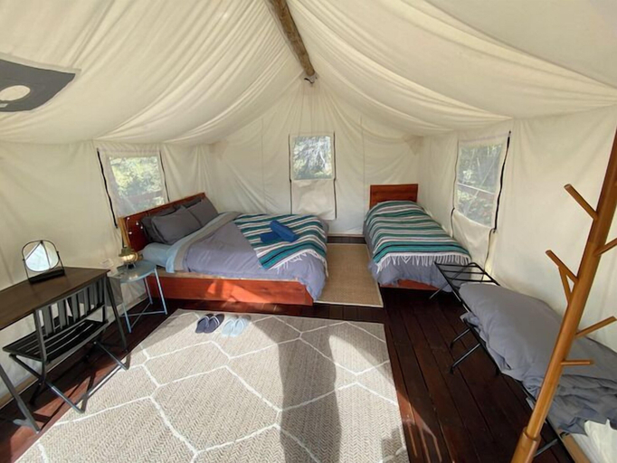 Bedroom 2, Alpenglow Luxury Camping, Matanuska-Susitna