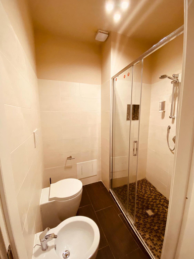 Bathroom 9