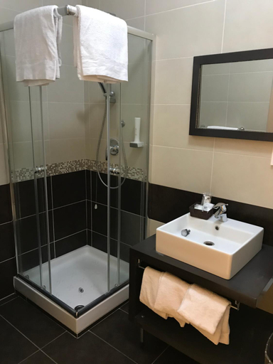 Bathroom 5