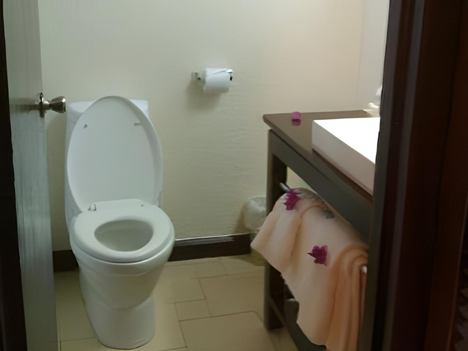 Bathroom 4, Starfish Tobago
