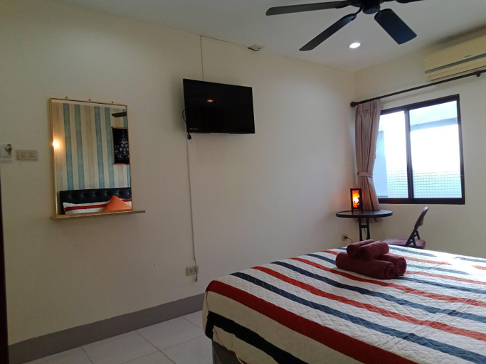 Others 3, Living Room Guesthouse & Cafe Bar, Pulau Phuket