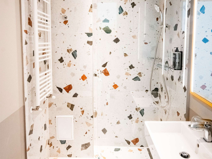 Bathroom 5, ibis Styles Sibiu Arsenal, Sibiu