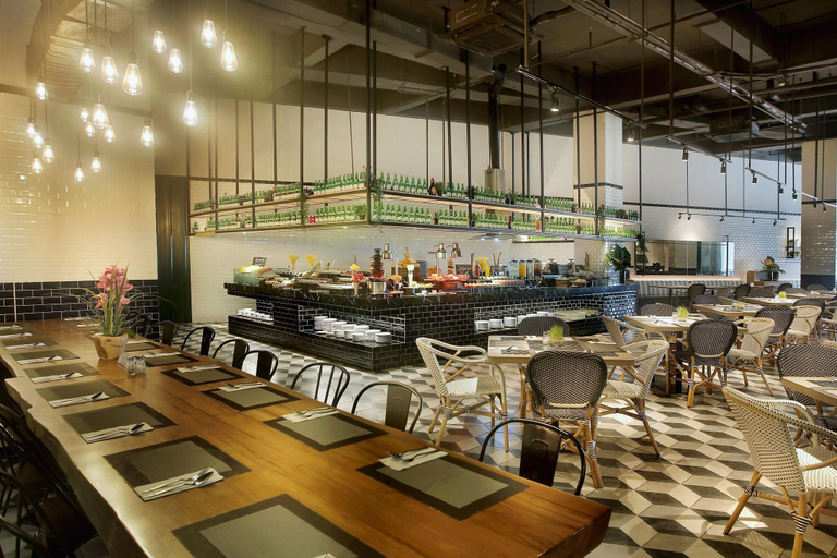 Food & Drinks 5, The Zuri Palembang, Palembang