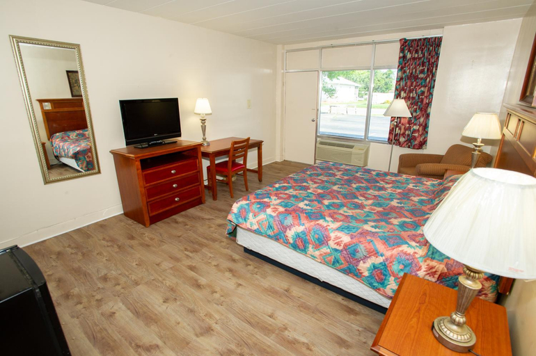 Bedroom 2, Coach House Inn, Chowan