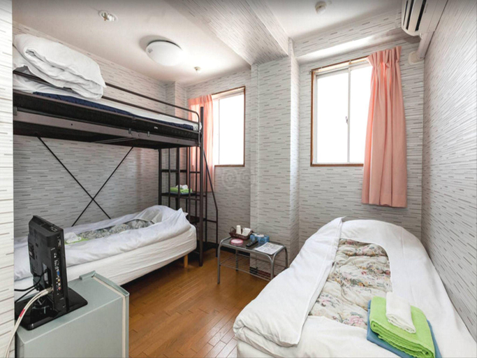 Bedroom 3, Hotel Raizan South, Osaka