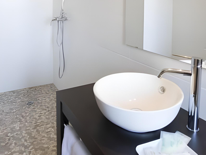 Bathroom 4, Hotel Restaurant La Charrue, Bas-Rhin