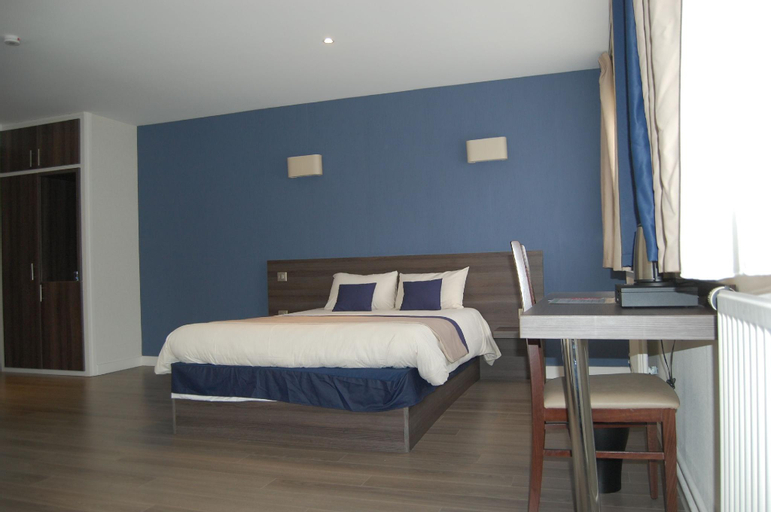 Bedroom 17