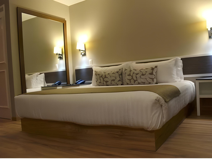 Bedroom 3, Plaza Revolucion, Mexico City