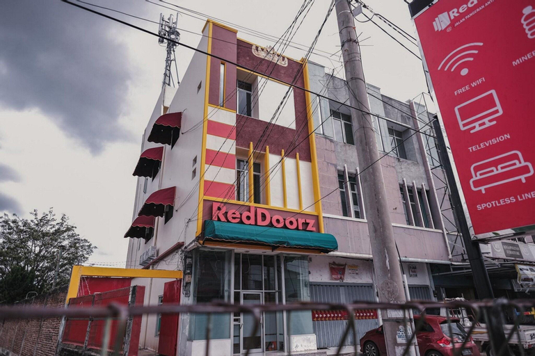 Formerly RedDoorz @ Jalan Pangeran Antasari, Bandar Lampung