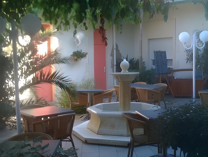 Others 5, Hotel Orange Marine, Gironde