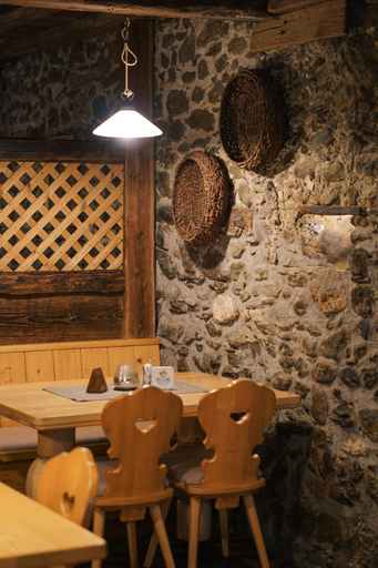 Food & Drinks 2, Oberwirtshof, Bolzano