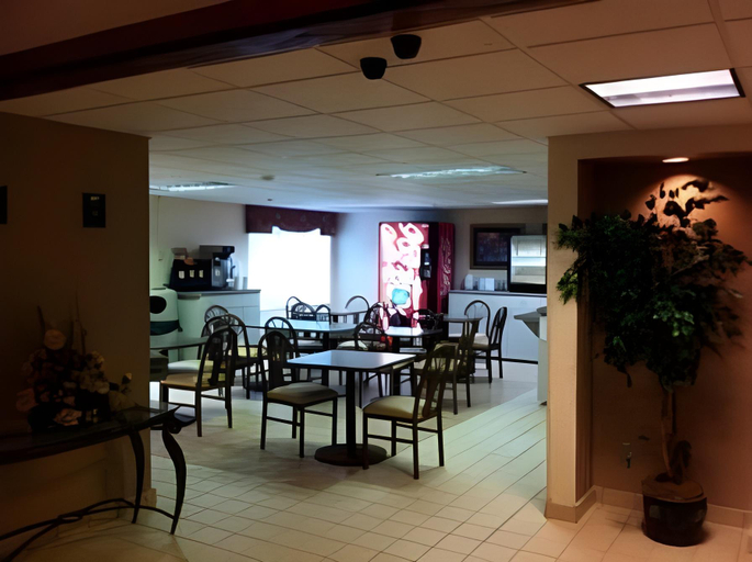 Food & Drinks, Smoky Mountain Inn & Suites, Swain