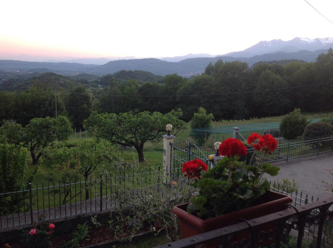 Others 5, B&B Cascina Brunod, Torino