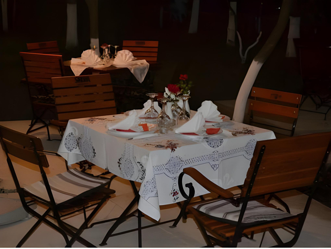 Food & Drinks 5, Casa Seciu, Boldesti-scaeni