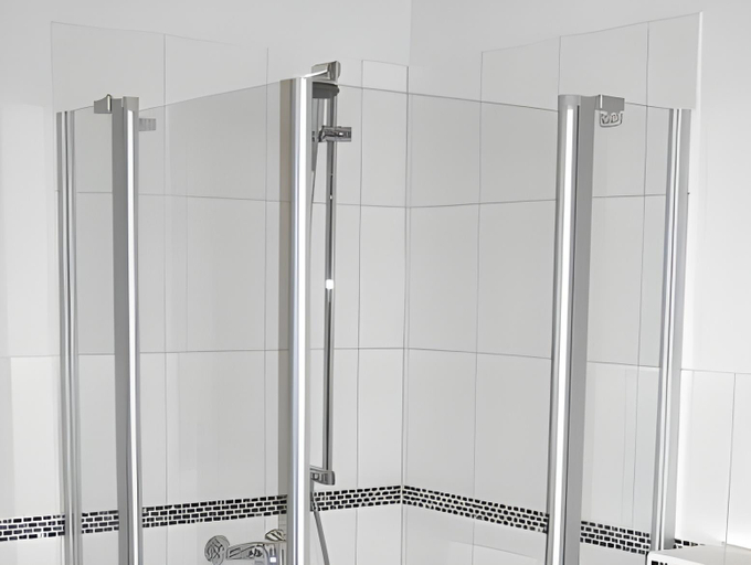 Bathroom 5, Zum alten Bahnhof, Segeberg