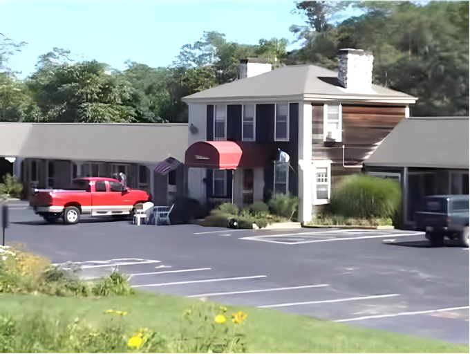Olde Tavern Motel and Inn, Barnstable