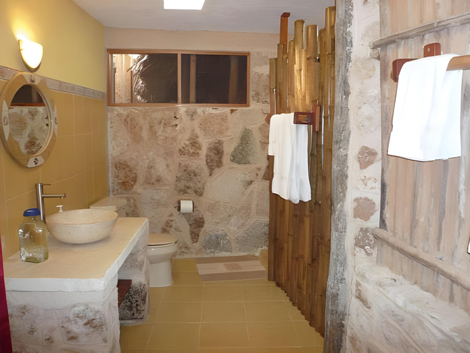 Bathroom 2, Hotel Boutique Casa Quetzal, Valladolid