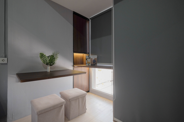 Others 3, Comfy and Well Studio at Tokyo Riverside PIK 2 Apartment By Travelio, Tangerang