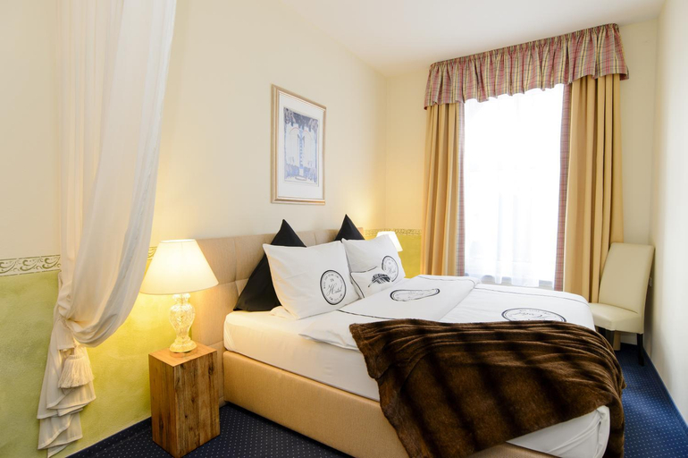 Bedroom 3, Hotel Landhaus Ambiente, München