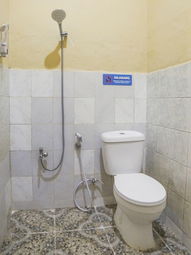 Bathroom 4, Sky Residence Mawar, Medan