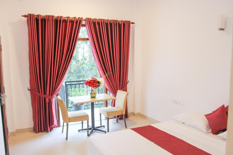 Others 3, Hotel Digana, Medadumbara