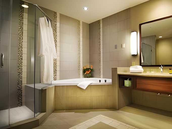 Bathroom 4, Seven Feathers Casino Resort, Douglas