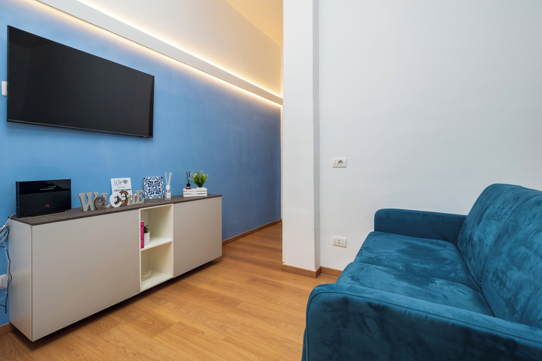 Others 4, Smart Home Sorrento, Napoli