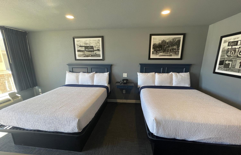 Others 4, Interstate Inn, Sequoyah