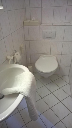 Bathroom 11