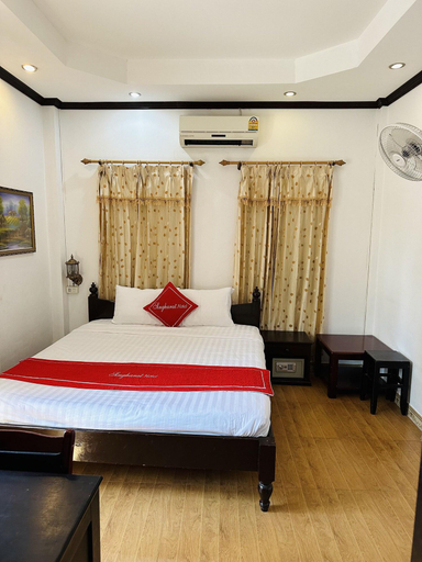 Bedroom 3, Singharat Guesthouse, Luang Prabang