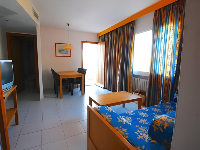 Bedroom 3, Gavimar La Mirada Club Resort, Baleares