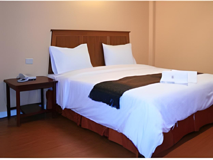 Bedroom 16