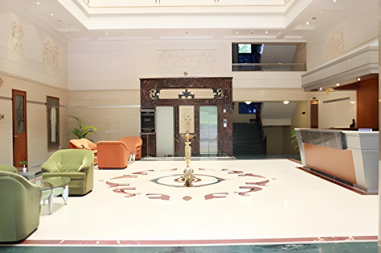 Public Area, Hotel The Samrat, Pune