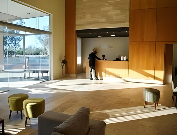 Public Area 2, Howard Johnson Resort & Convention Center San Francisco, San Justo