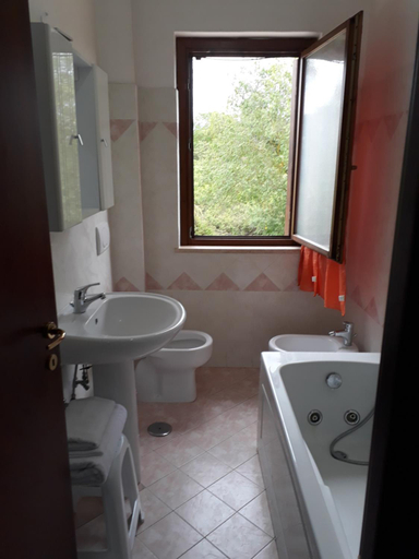 Bathroom 4, Guest House Le colline, Roma
