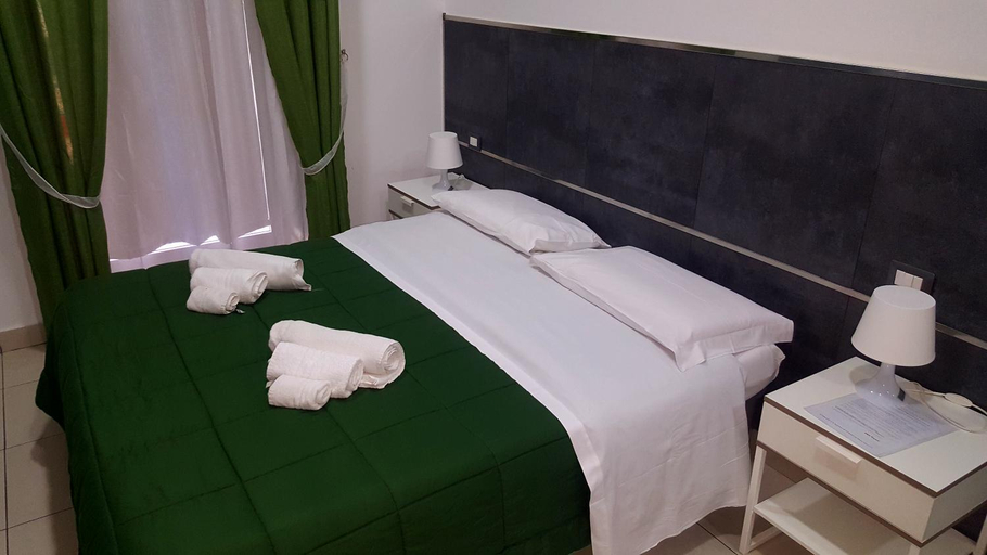 Bedroom 2, Napoli 2 Affittacamere, Napoli
