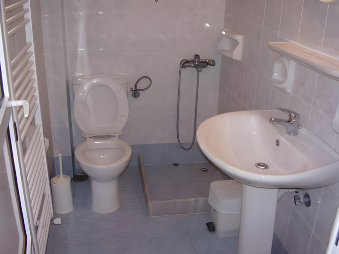 Bathroom 3, Blue Lake Holiday Homes - Keri Summer Escape, Ionian Islands