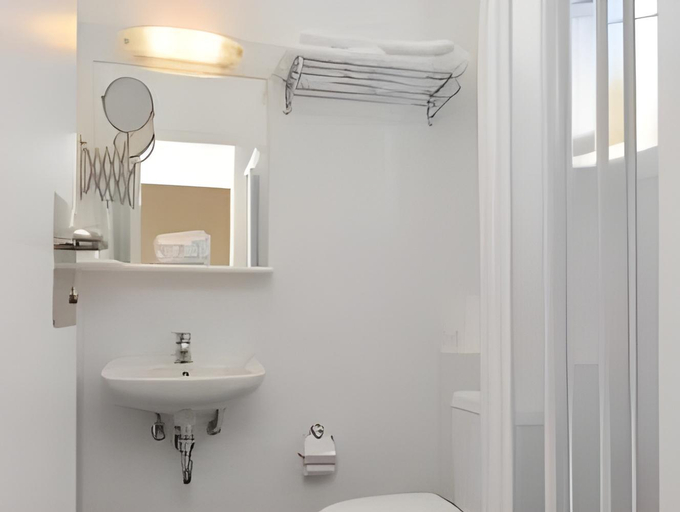 Bathroom 3, Panorama Hotel, South Aegean