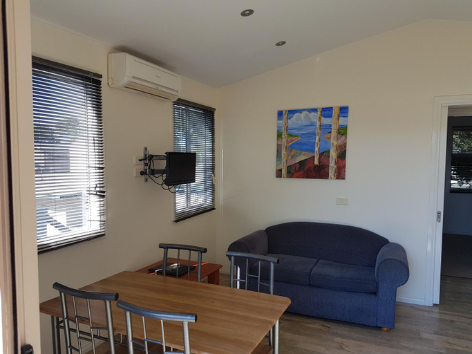 Dining Room 13
