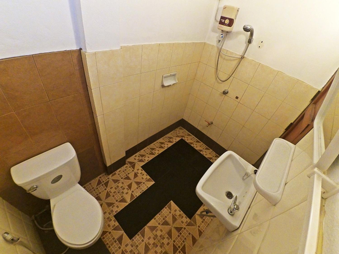 Bathroom 2, Sarah Guest House, Muang Chiang Mai