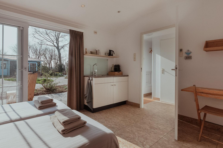 Others 5, Ons Buiten, Veere