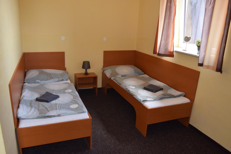 Others 5, Jilemnicka bouda Horni Misecky, Trutnov