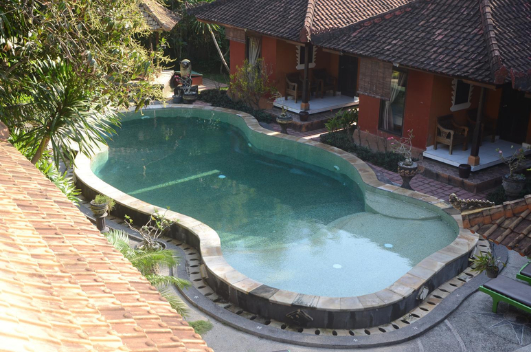 Swimming Pool 7