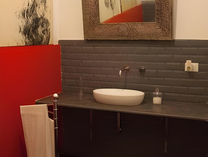 Bathroom 4, Il Giardino di Ballaro Boutique B&B, Palermo