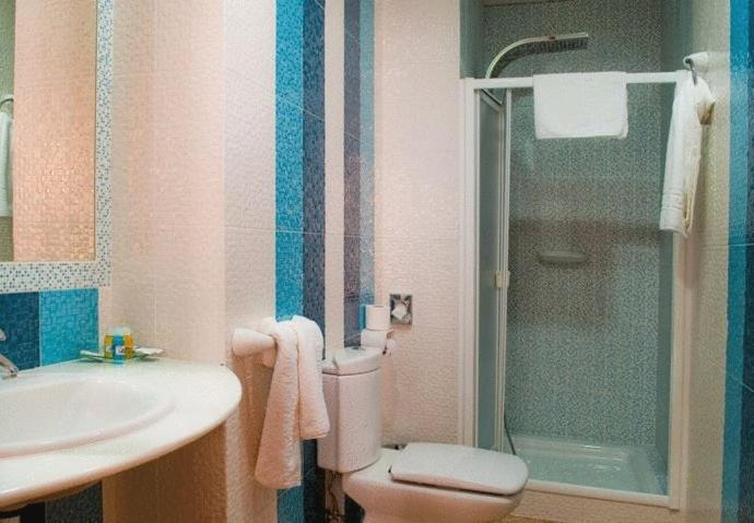 Bathroom 3, Hotel Rural Miguel Angel, Córdoba