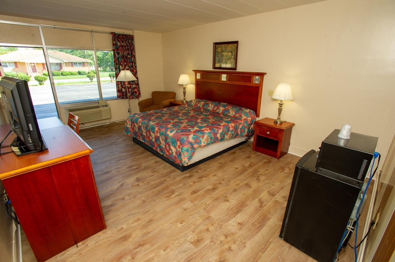 Bedroom 3, Coach House Inn, Chowan
